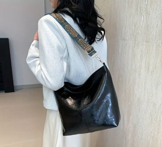 GG Black Shoulder Bag