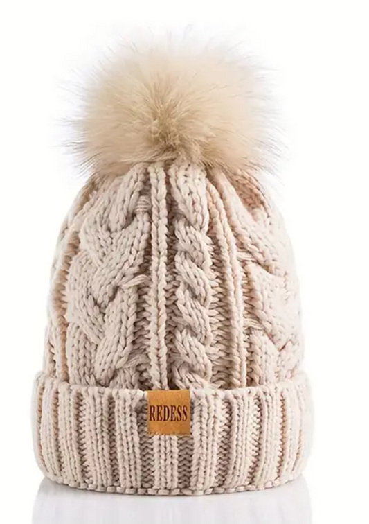 Knitted Hat with Pom - Sand